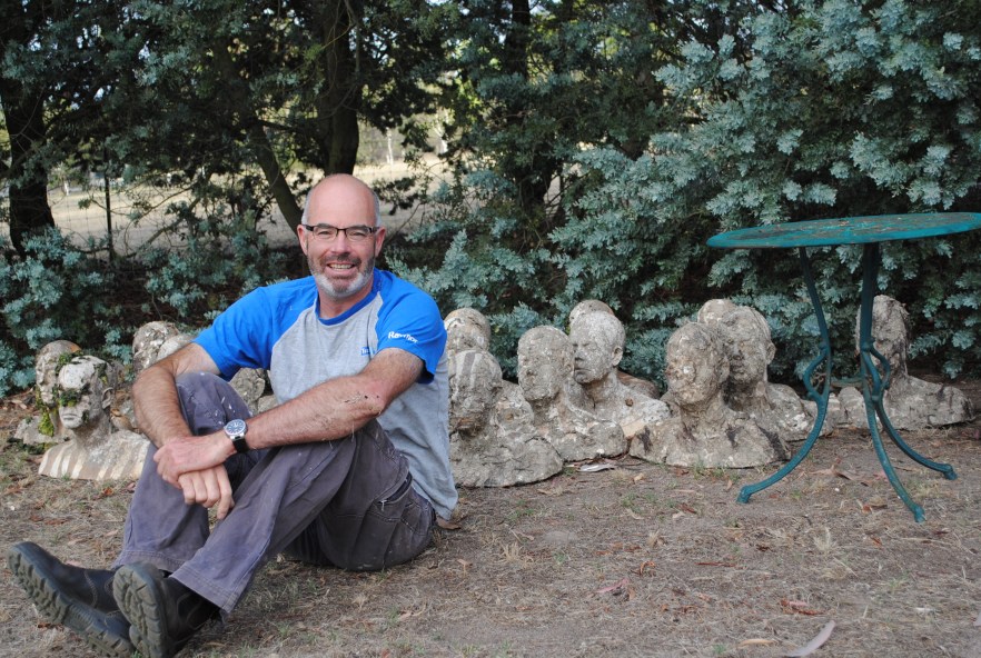 Michael with some of the Impermanent Vessels - 'Rebirth' head casts after they have been recovered from sea and taken back to @Dog Rocks after one year 